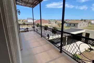 Satılır Bağ Evi Buzovnada 