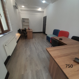 Ofis kirayə 1 otaqlı 25 m², 1 sot  ərazi, Beşmərtəbə