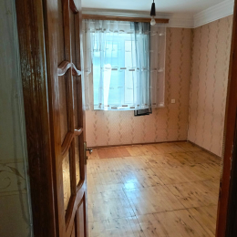 Satılır 3 otaqlı Köhnə Tikili 60 m², Biləcəri