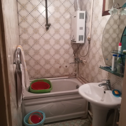 Satılır 3 otaqlı Köhnə Tikili 72 m², Bakıxanov