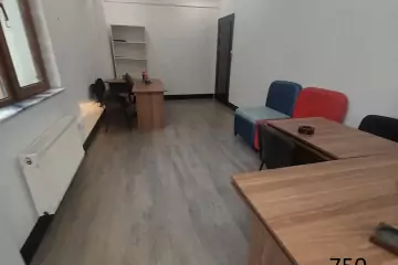 Aylıq Kirayə Ofis Beşmərtəbədə 