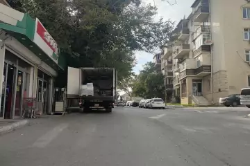 Satılır Köhnə Tikili Badamdarda 