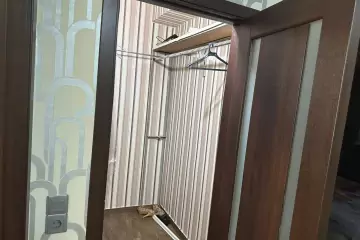 Satılır Köhnə Tikili Elmler Akademiyasıda 