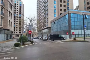 Satılır Yeni Tikili 28 May Metrosu ətrafında 