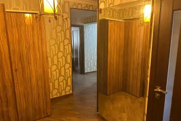 Satılır Köhnə Tikili Elmler Akademiyasıda 