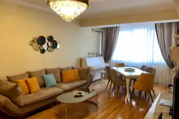 Satılır Yeni Tikili Beşmərtəbədə 