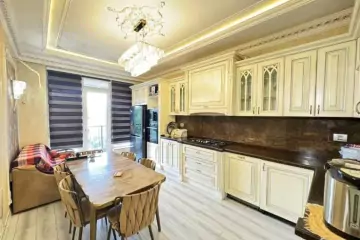 Satılır Yeni Tikili Beşmərtəbədə 