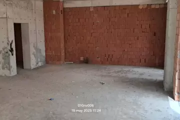 Satılır Yeni Tikili 28 May Metrosu ətrafında 