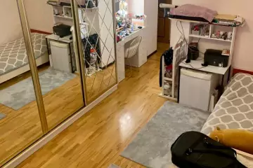 Satılır Yeni Tikili Beşmərtəbədə 