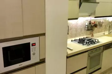 Satılır Yeni Tikili Beşmərtəbədə 