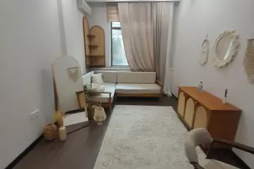 Aylıq Kirayə Ofis Beşmərtəbədə 