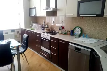 Aylıq Kirayə Yeni Tikili Papanin Körpüsüdə 