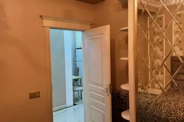 Satılır Yeni Tikili Nəsimi Bazarında 