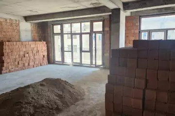 Satılır Yeni Tikili Mərkəzdə 