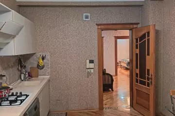 Satılır Yeni Tikili 9-cu Mikrorayonda 