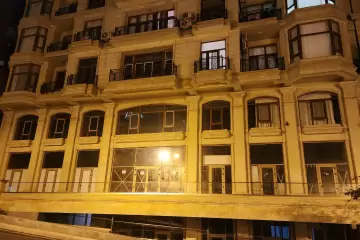 Satılır Yeni Tikili Mərkəzdə 