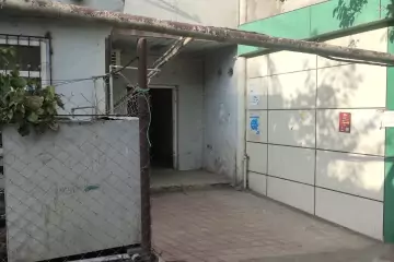 Satılır Köhnə Tikili Badamdarda 