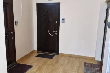 Satılır Yeni Tikili Nəsimi Bazarında 