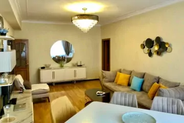 Satılır Yeni Tikili Beşmərtəbədə 