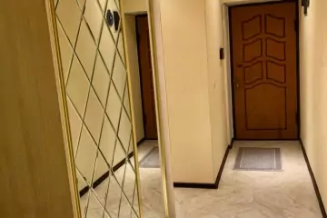 Satılır Yeni Tikili Beşmərtəbədə 