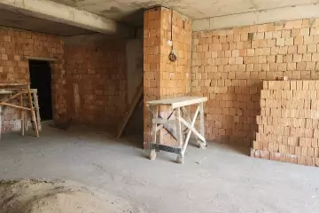 Satılır Yeni Tikili Mərkəzdə 