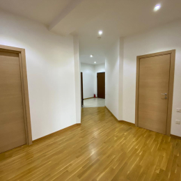 Kirayə 4 otaqlı Yeni Tikili 160 m², Ağ Şəhər Kompleksi