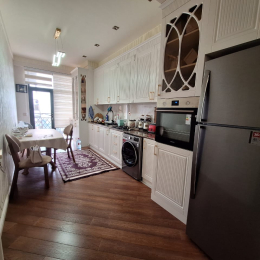 Satılır 3 otaqlı Yeni Tikili 105 m², Yasamal