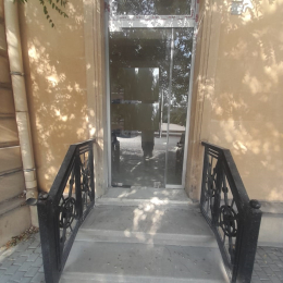 Kirayə Obyekt 1 otaq 20 m², 1 sot  ərazi, 28 May metrosu ətrafı