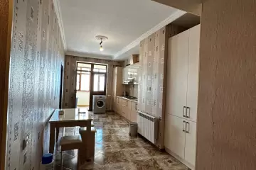 Satılır Yeni Tikili Həzi Aslanovda 