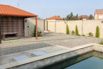 Satılır Bağ Evi Buzovnada 