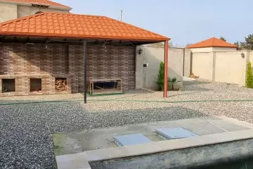 Satılır Bağ Evi Buzovnada 