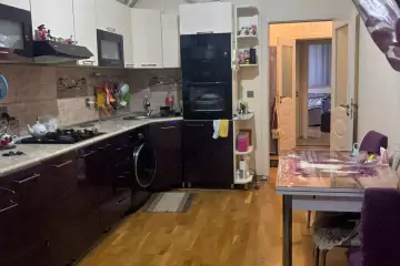 Satılır Yeni Tikili Keşlədə 