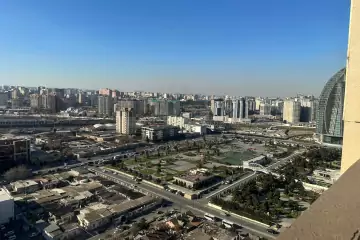 Satılır Yeni Tikili Ağ şəhər Kompleksində 