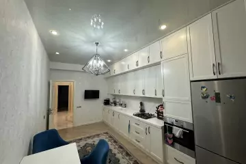 Satılır Yeni Tikili 8-ci Kilometrdə 