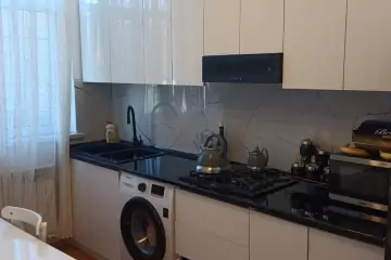 Satılır Həyət Evi Bakıda 