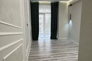 Satılır Yeni Tikili Bakıxanovda 