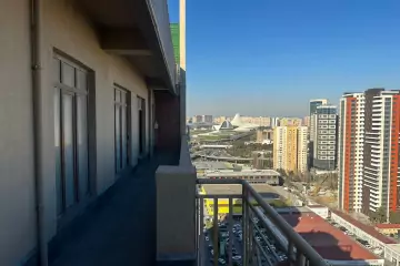 Satılır Yeni Tikili Ağ şəhər Kompleksində 