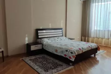 Satılır Yeni Tikili Nəsimi Bazarında 