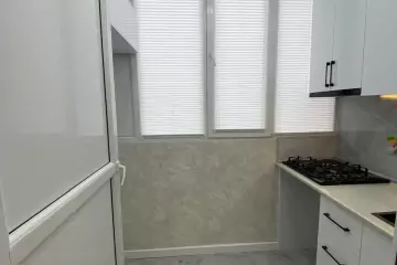 Satılır Yeni Tikili Bakı Kinoteatrıda 