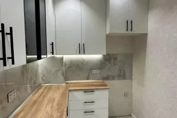 Satılır Yeni Tikili Bakıxanovda 