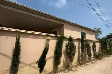 Satılır Həyət Evi Zabrat Qəsəbəsida 