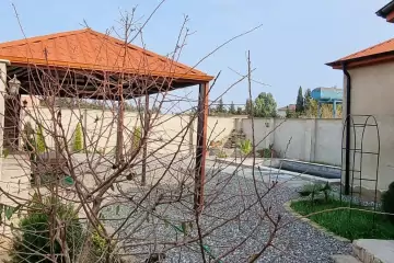Satılır Bağ Evi Buzovnada 