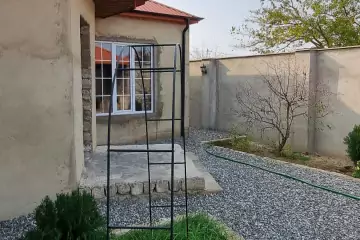 Satılır Bağ Evi Buzovnada 