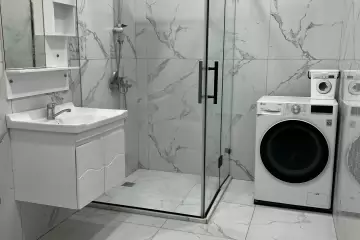 Satılır Yeni Tikili Heydər əliyev Parkıda 