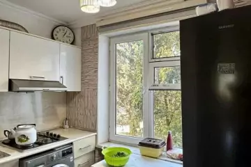 Satılır Köhnə Tikili Fəhlə Prospekti - Rabocidə 