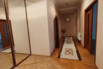 Satılır Yeni Tikili Nəsimi Bazarında 