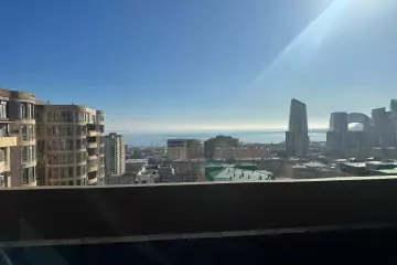 Satılır Yeni Tikili Ağ şəhər Kompleksində 