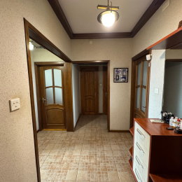 Satılır 3 otaqlı Köhnə Tikili 75 m², Bakı kinoteatrı