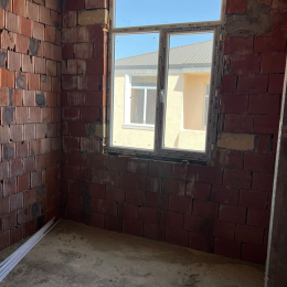 Satılır 2 otaqlı Köhnə Tikili 70 m², Binəqədi
