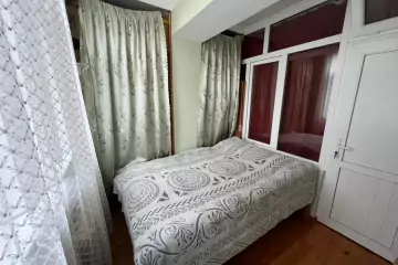 Satılır Köhnə Tikili Ukraniya Dairəsida 